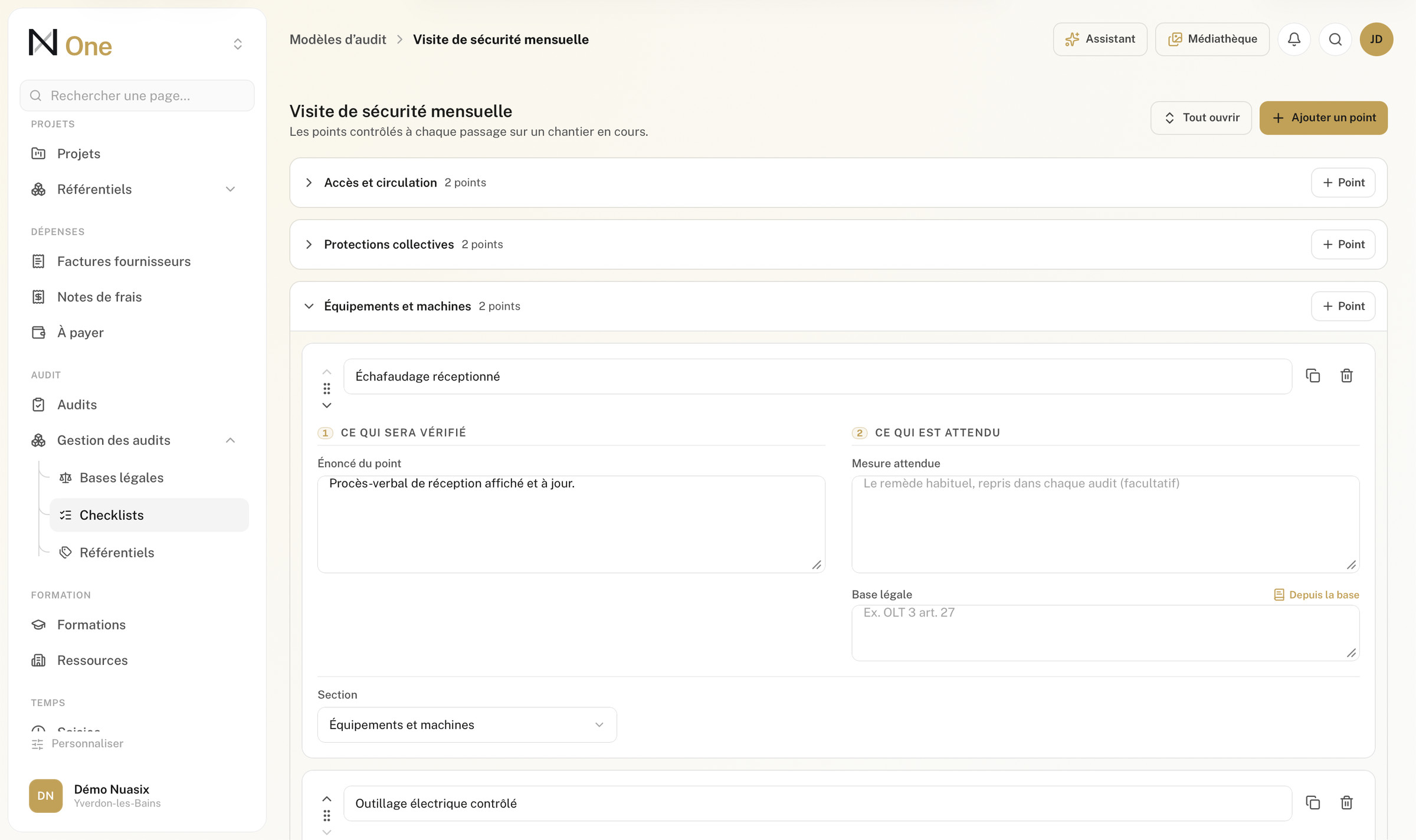 Une checklist, ses sections et ses points